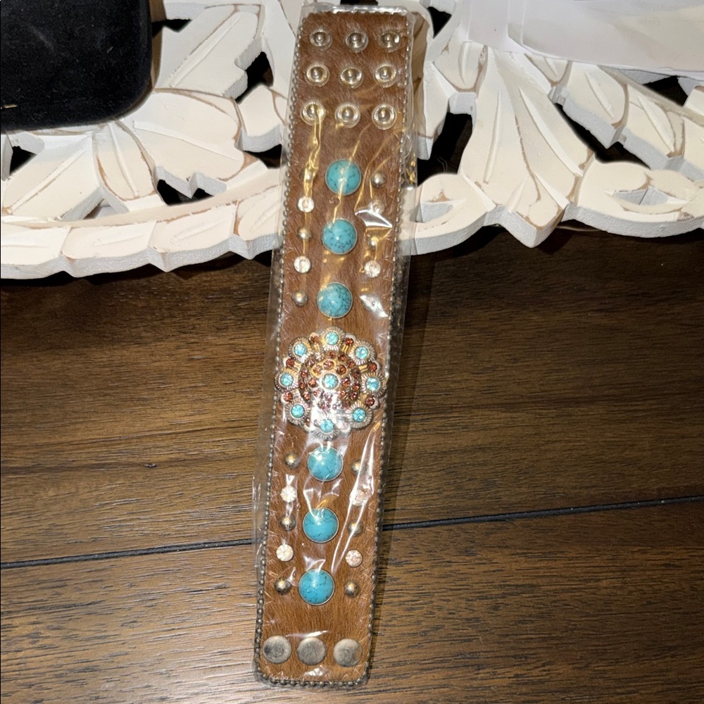 Turquoise Studded Leather Bracelet